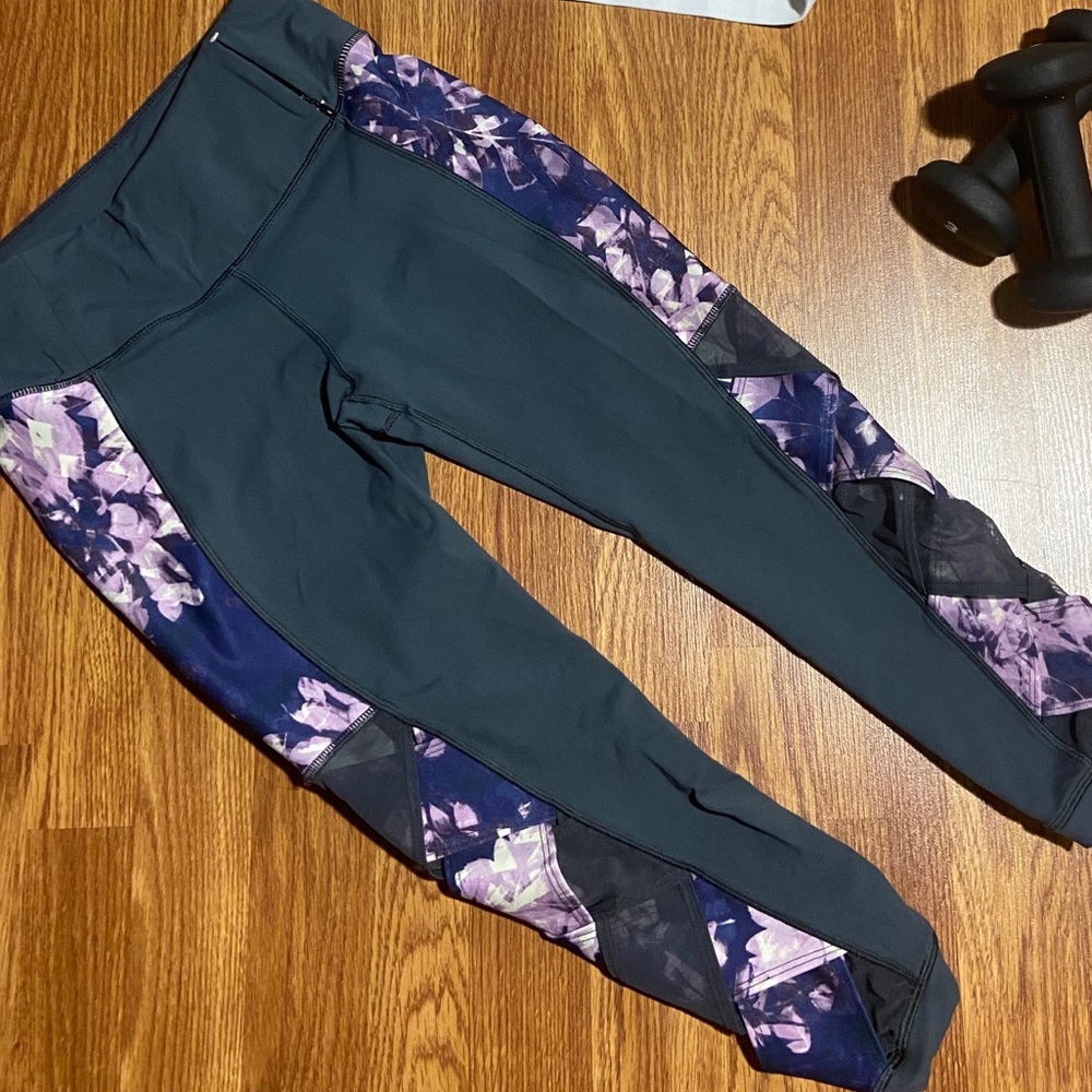 CALIA by Carrie Underwood leggings